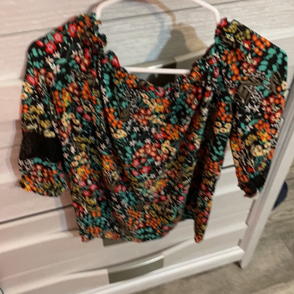 Floral blouse - Picture 3 of 5